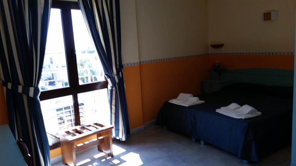Hotel Costa Antiga SantʼAnna Arresi Exteriör bild